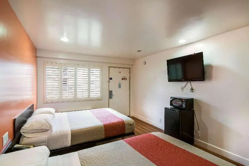 Rodeway Inn
