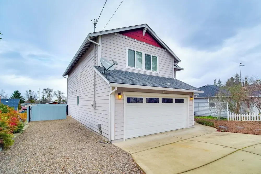Welcoming Medford Home Near Parks & Downtown!