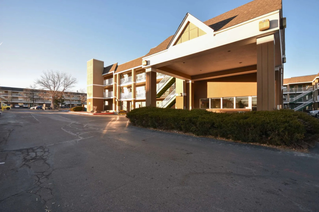 Crossland Economy Studios - Denver - Lakewood West