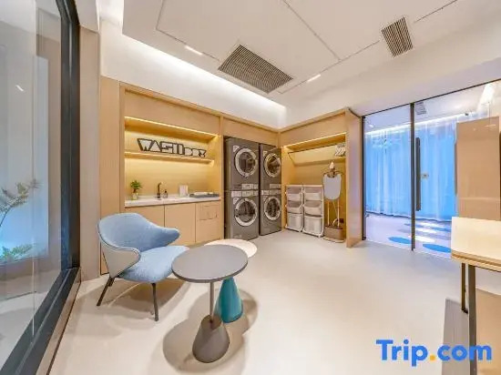 Home Inn·NEO (Dehong Mangshi Jin Kongque Avenue Airport Branch)