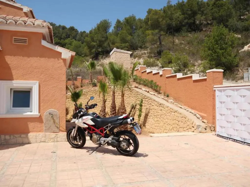 Fantastic villa with sea views and private pool