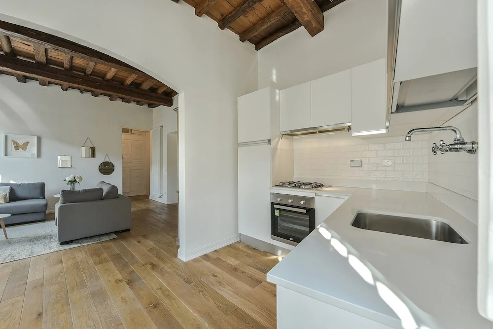 Oltrarno Elegance