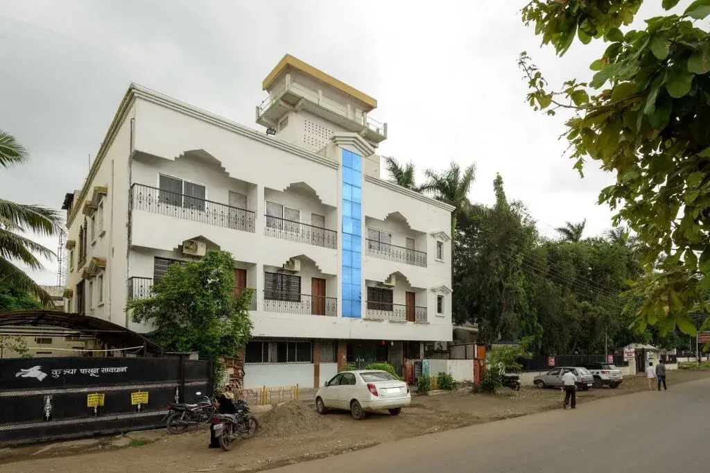 Asia Lodge Near Railway Station