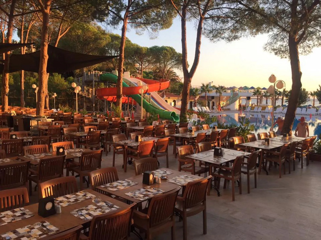 Hotel Grand Efe