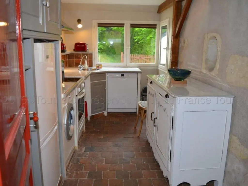 Gîte charmant près de Tours, jardin clos, idéal pour familles - FR-1-381-95