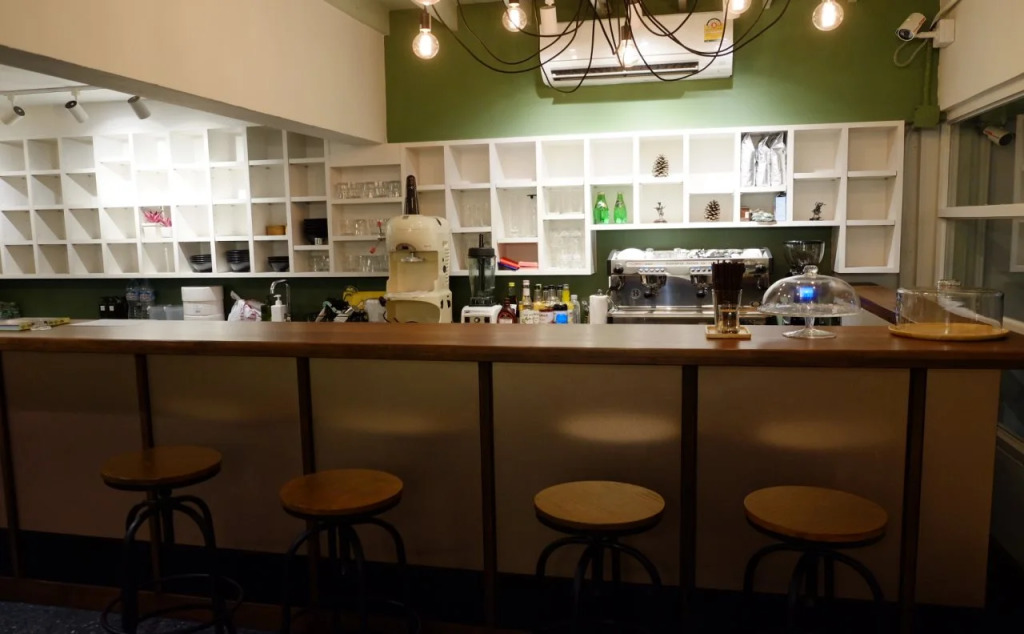 Weeping Willow Sukhumvit 26 – Hostel