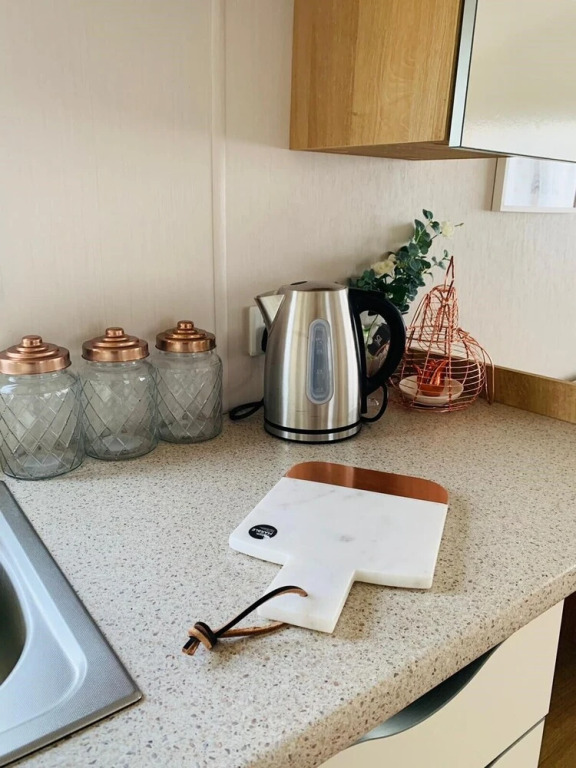 Charming 3-bed Caravan in Bude, North Cornwall