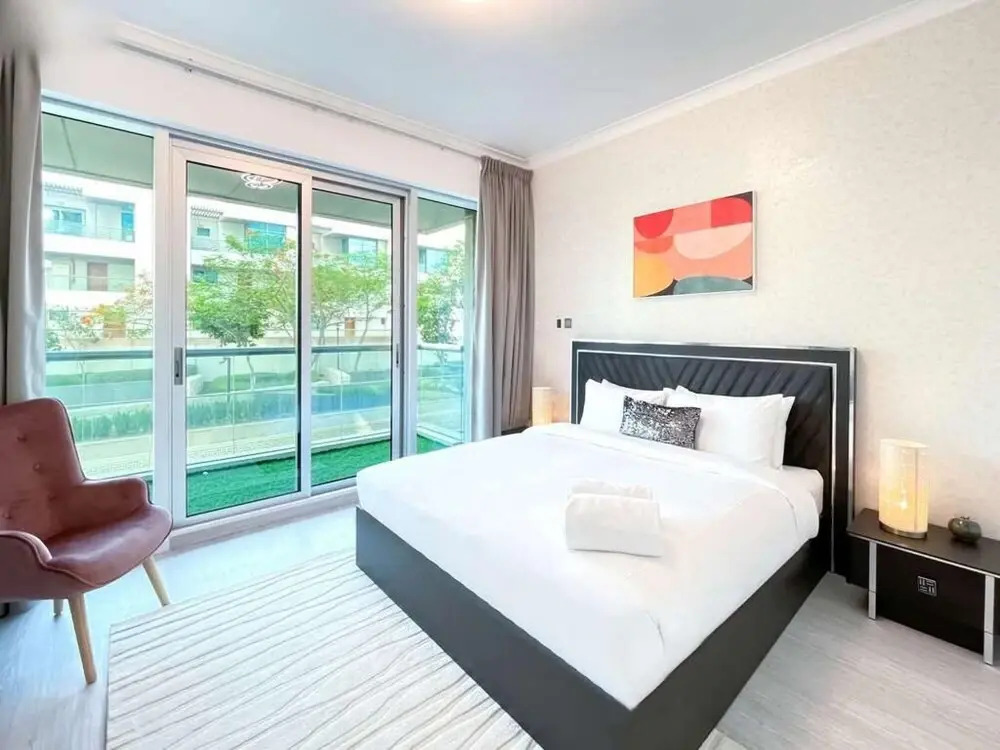 Cozy 2BR With Balcony The Greens