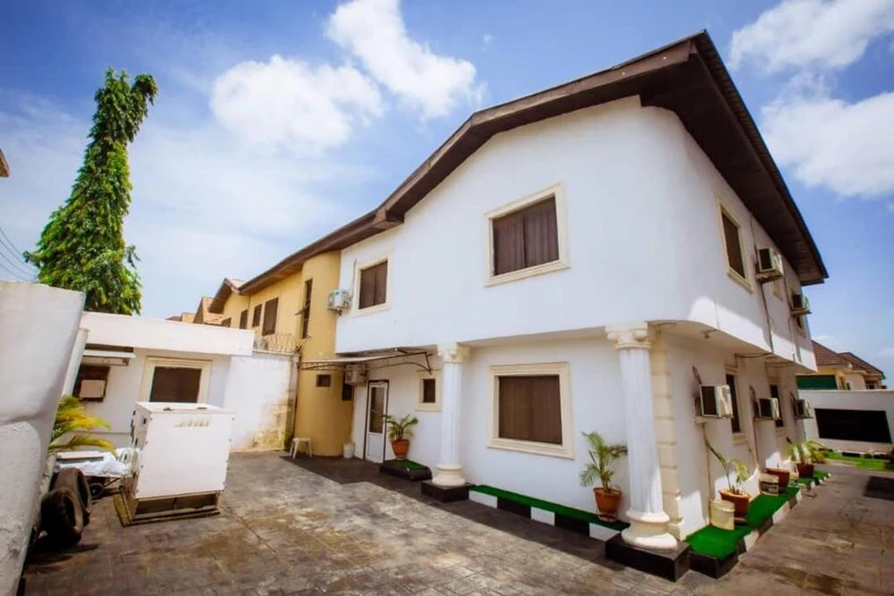 Stunning 2-bed Apartment in Lagos