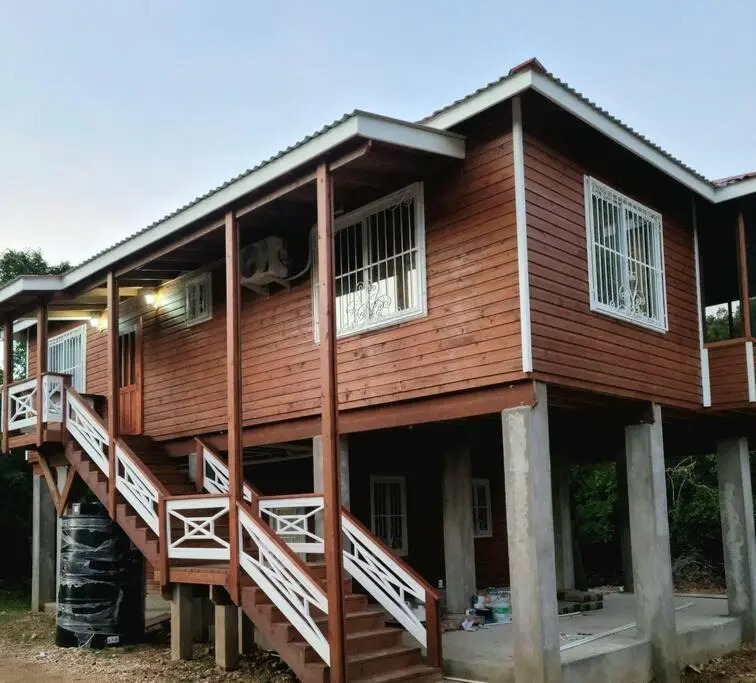 Authentic 4 bedroom house !