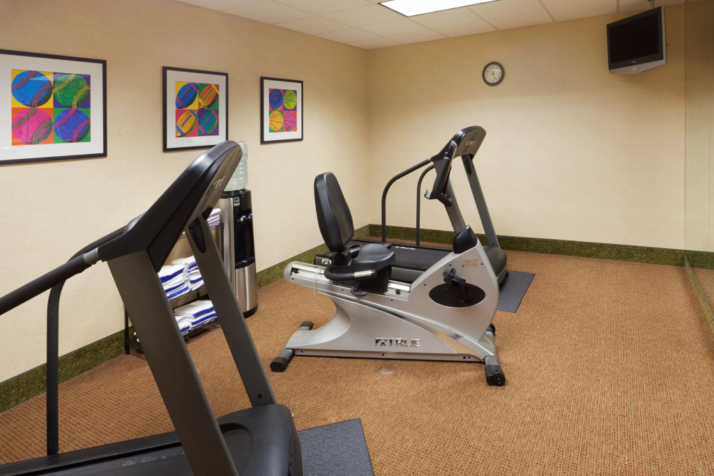 Holiday Inn Express Hotel & Suites Freeport by IHG