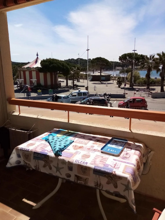 Studio in La Seyne-sur-mer, With Wonderful sea View, Furnished Terrace and Wifi