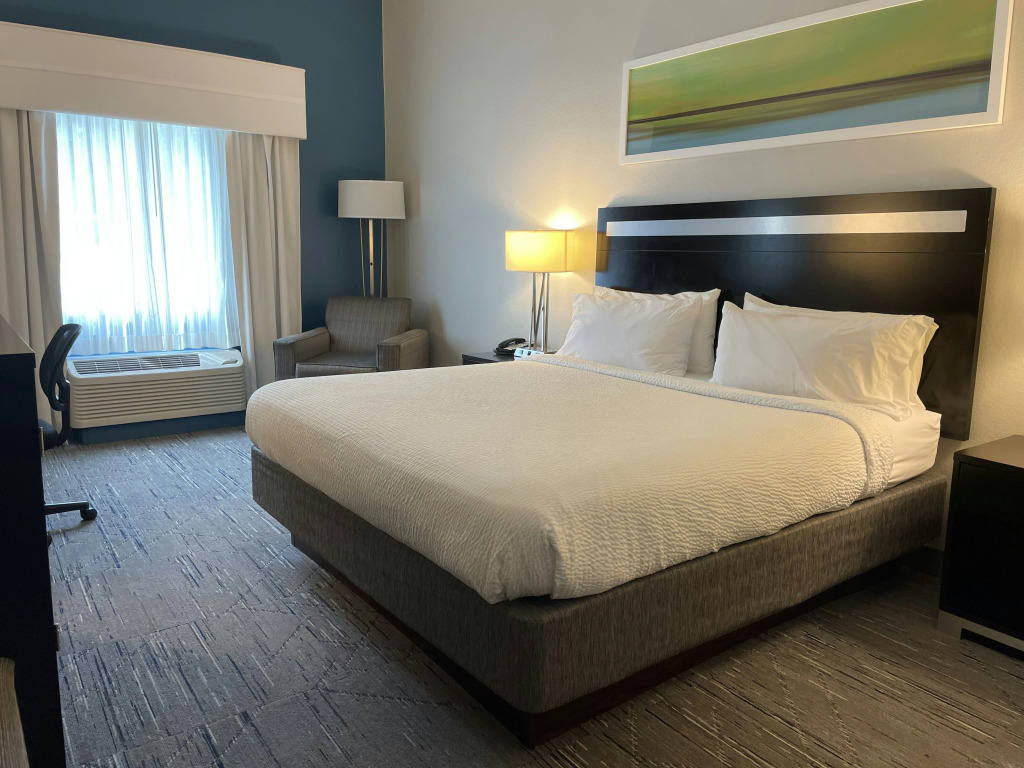 Holiday Inn Express and Suites Montgomery by IHG