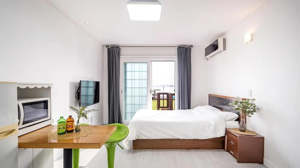 Yeosu Arens Pension