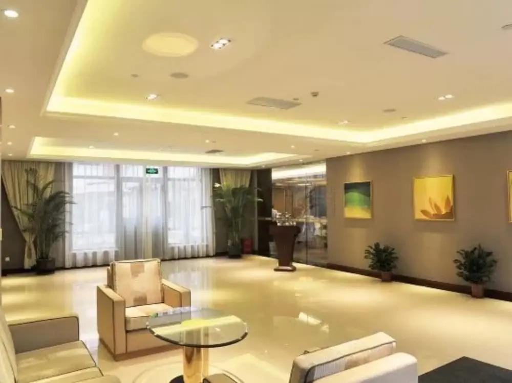 Donghu Service Apartment Hotel