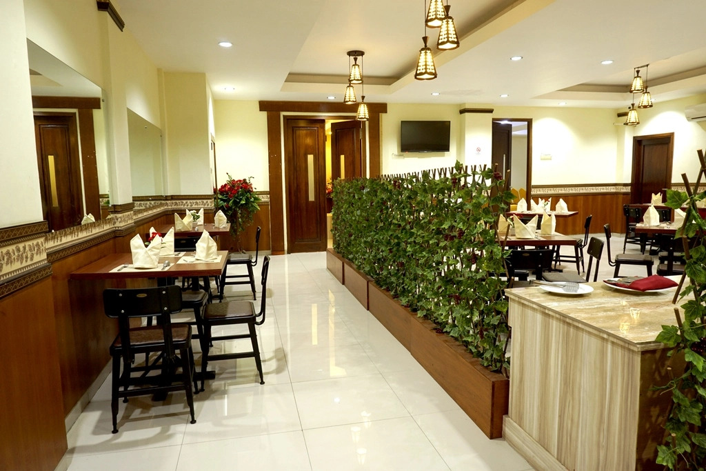 Red Chilies Hotel