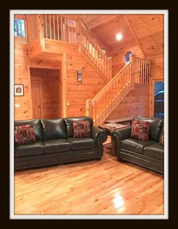 Heather Lane Way Cabin 2718