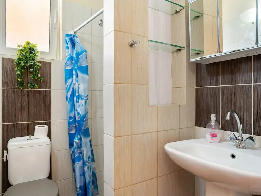 Welcoming Apartment in Venerato With Garden