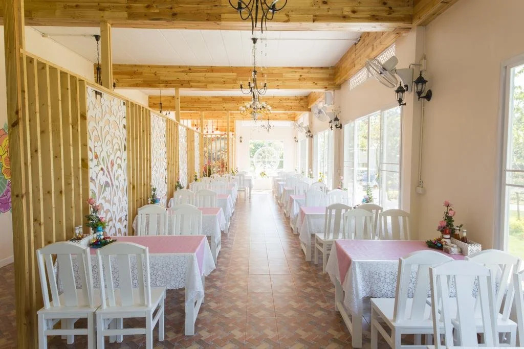 Villa Reina Resort