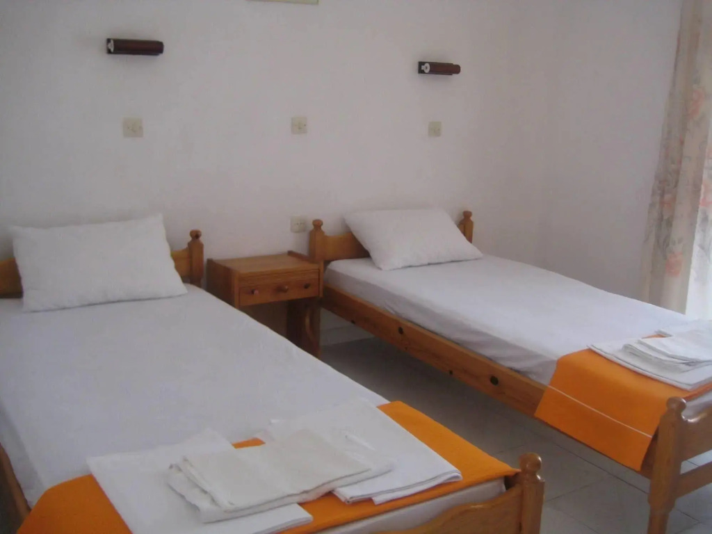 Asprokavos beach apartment and studio