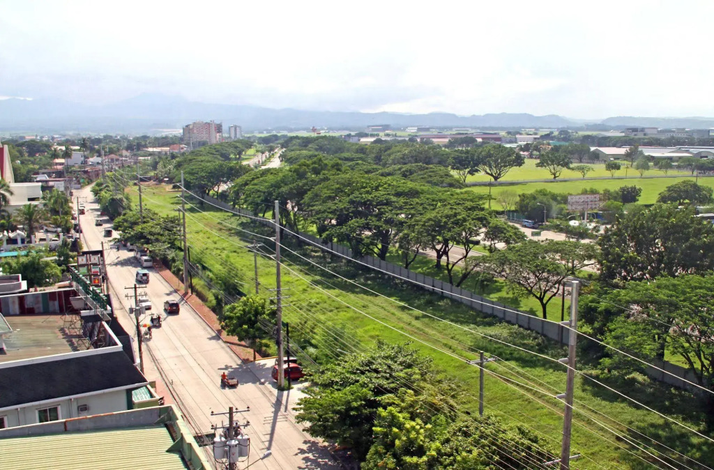 Fave Hotel Angeles City formerly Hotel America