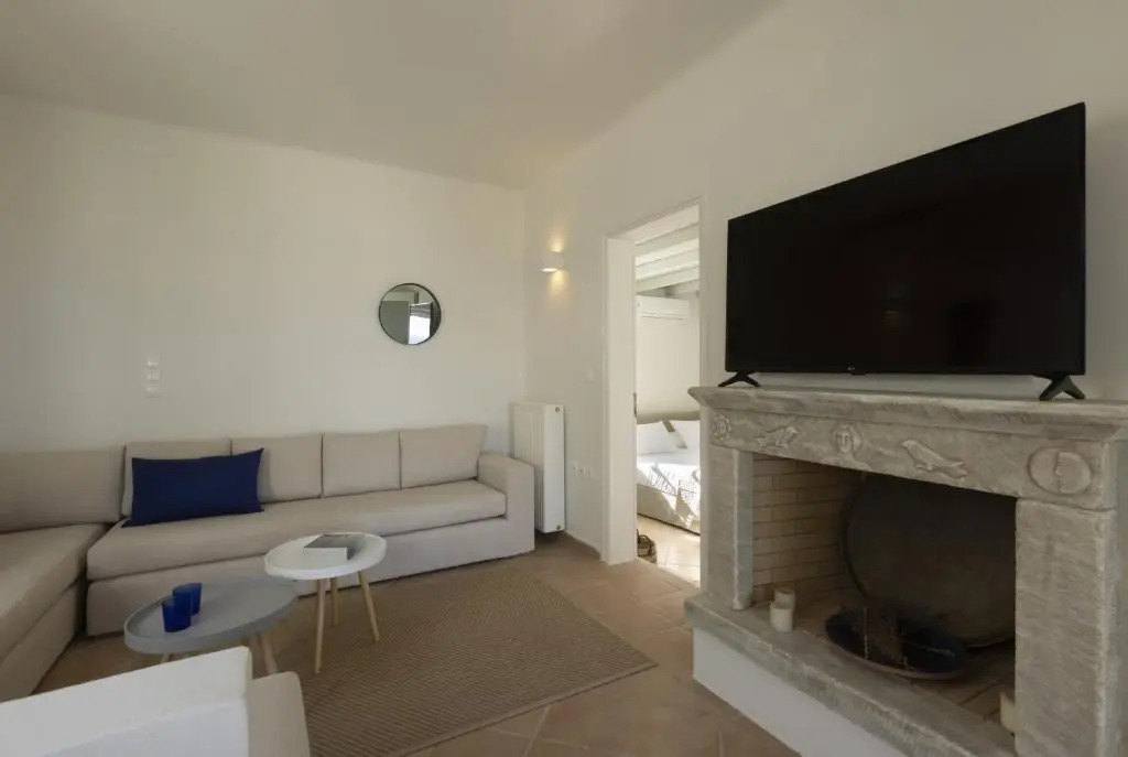 Stunning Beachfront 3BR Villa that has it ALL