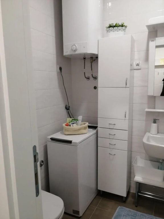 Center Sunrise Apartment