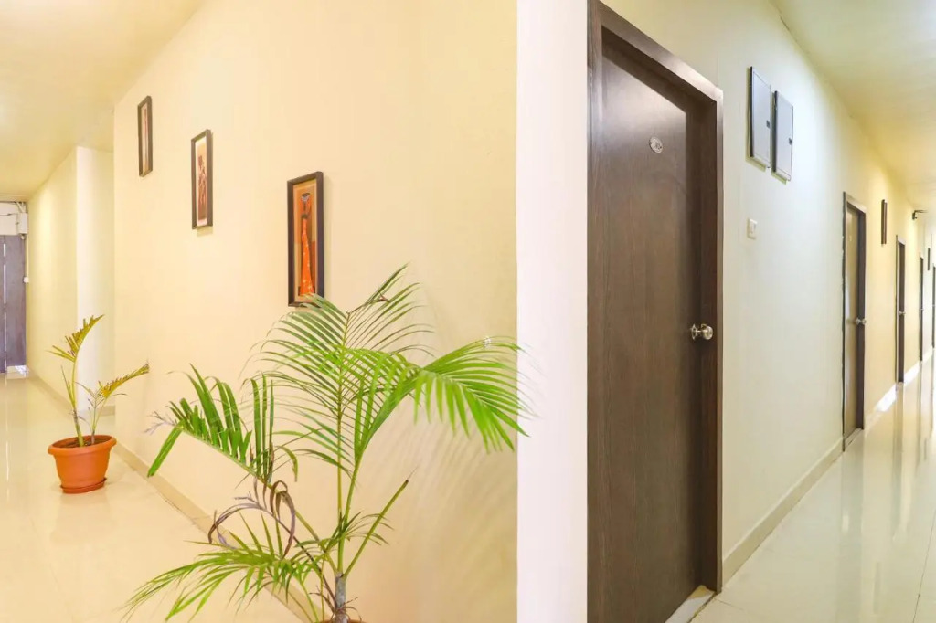 Via Airport Stay Inn - Nr, Rajiv Gandhi International Airport