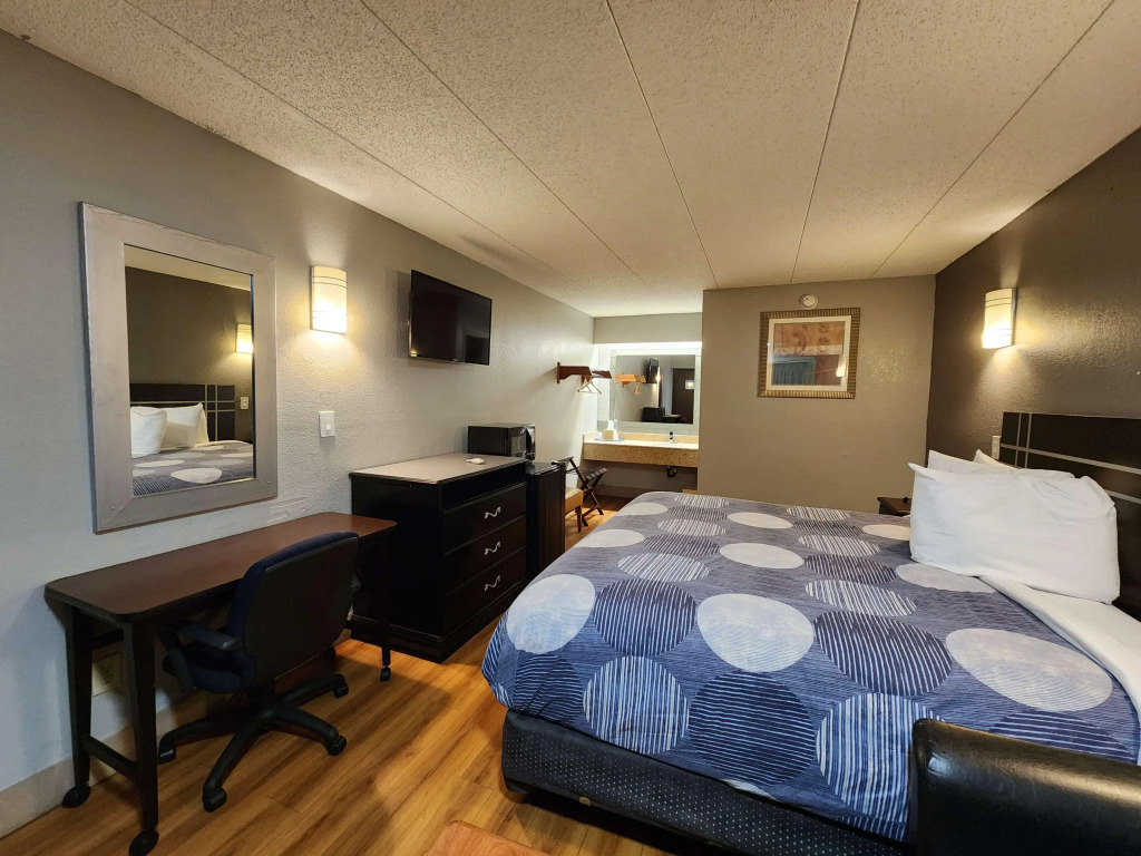 Americas Best Value Inn and Suites Little Rock