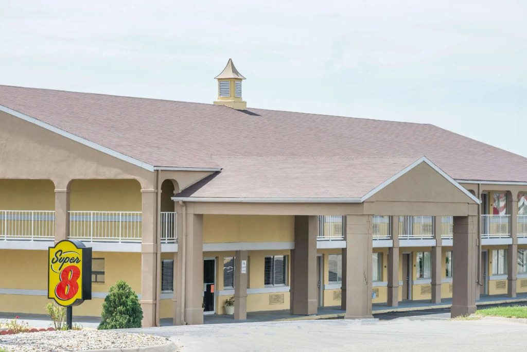 Red Lion Inn & Suites Junction City