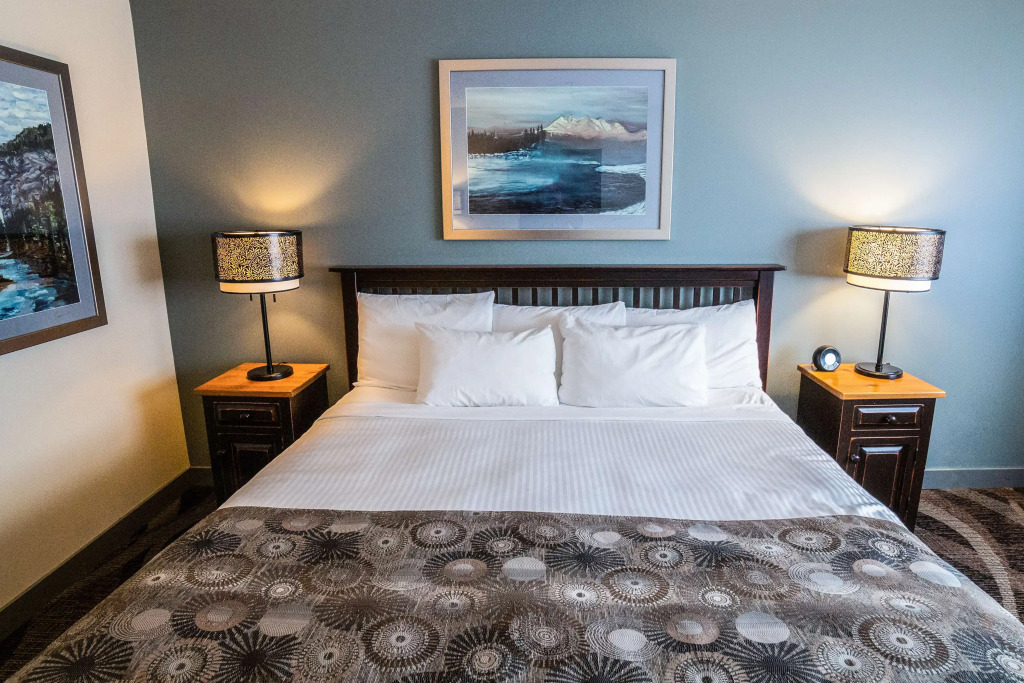 Prestige Hudson Bay Lodge & Conference Centre, WorldHotels