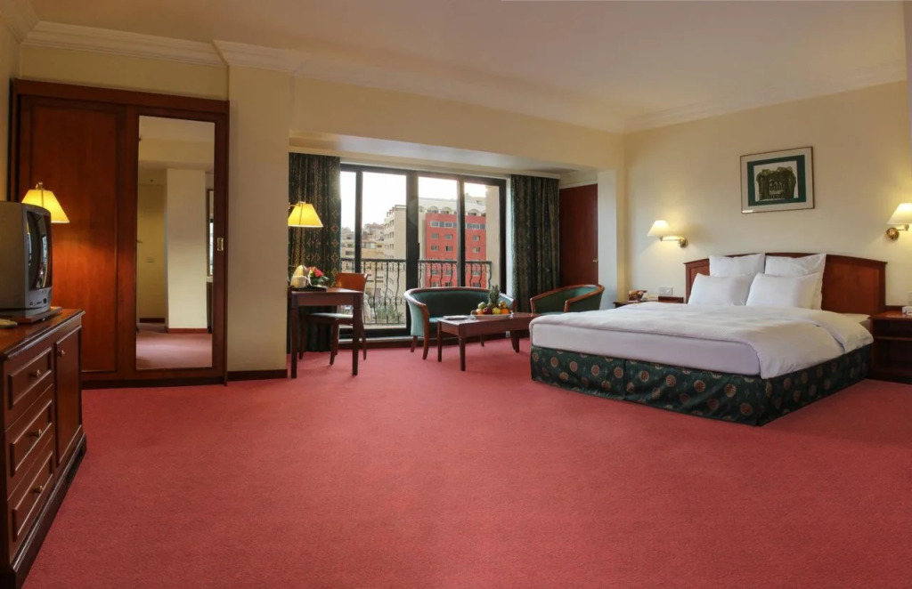 Grand Palace Hotel