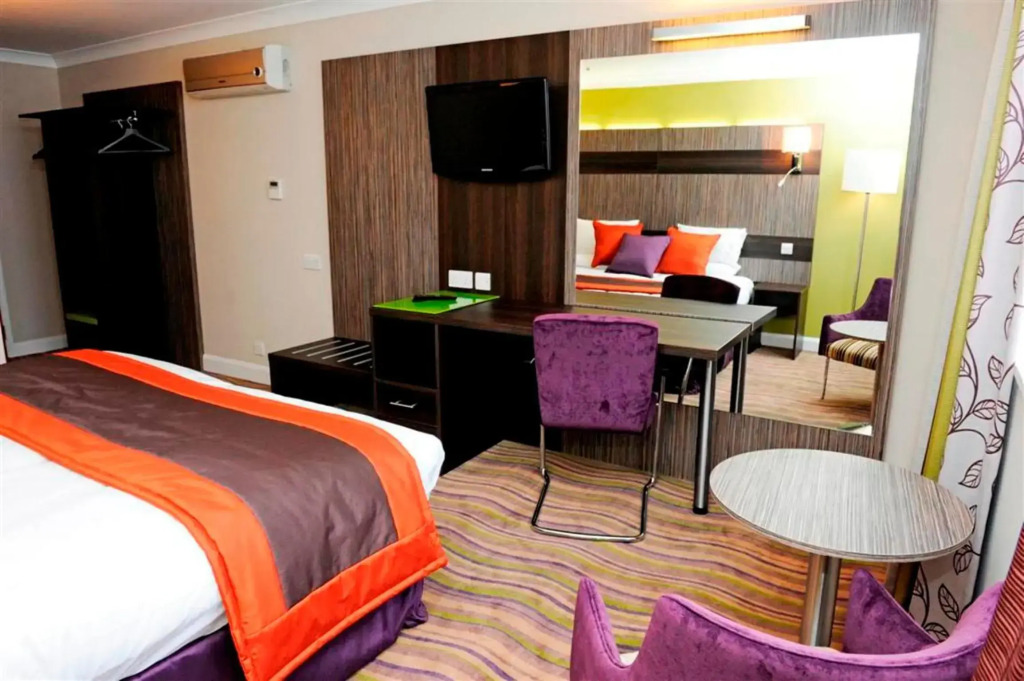 Link Hotel