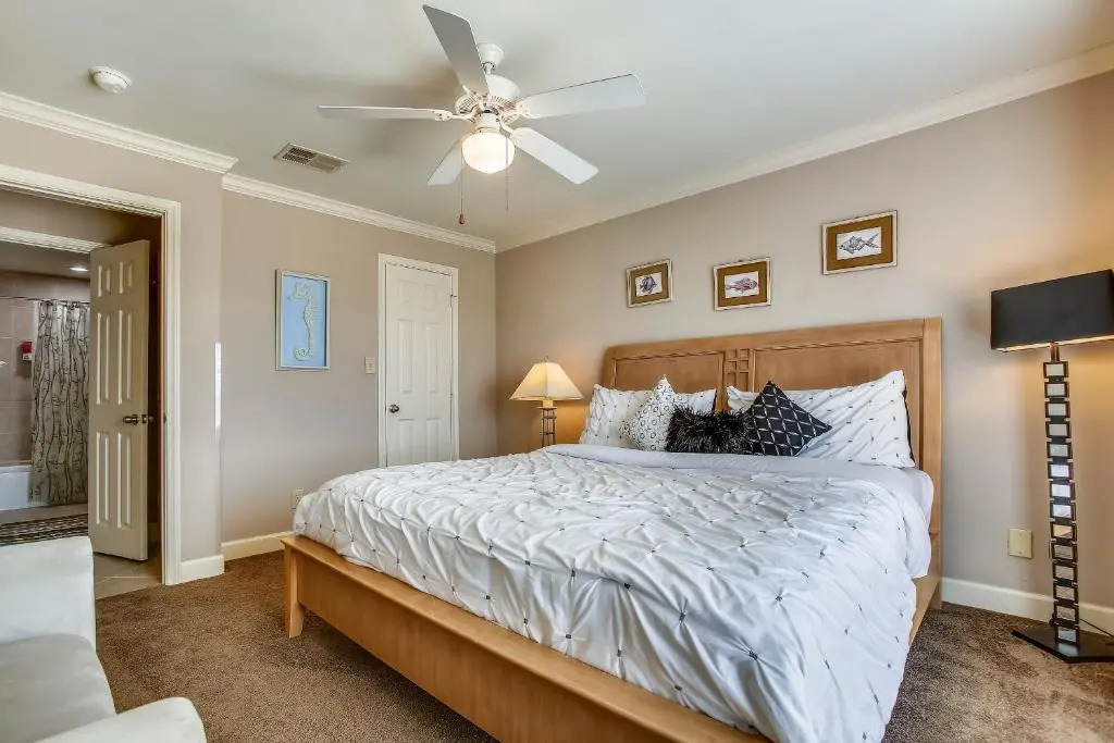 Aurora by Ryson Vacation Rentals