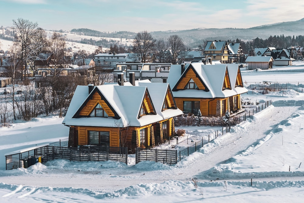 Kaniówka, Sun & Snow