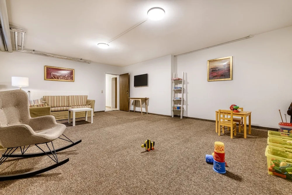 Alpenblick Appartements - 5-zimmer Gartenwohnung