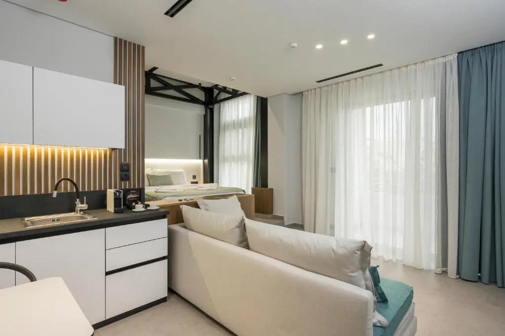 Ostrakon Suites