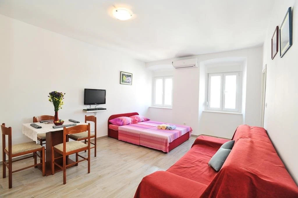 LeDaNa Boutique Studio Apartments