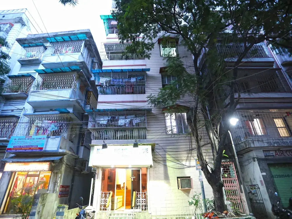Oyo 16820 Ken Guest House
