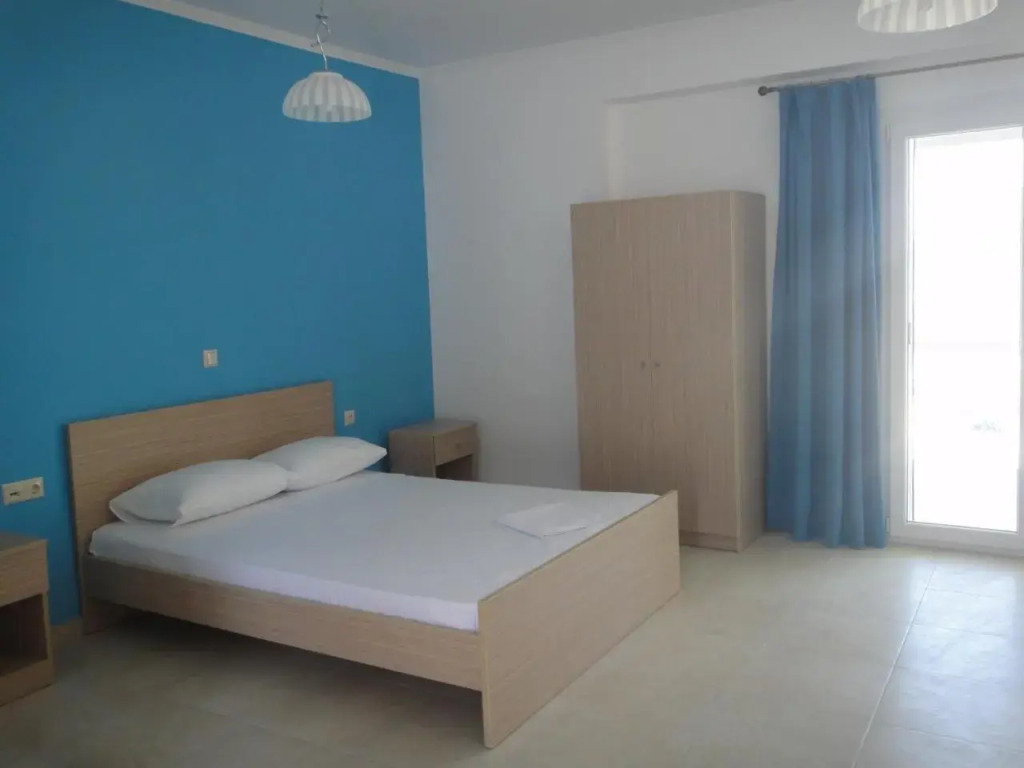 Menes Hotel
