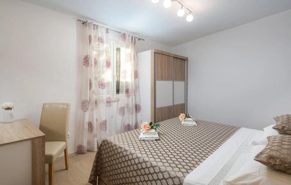 Amazing Home In Milna