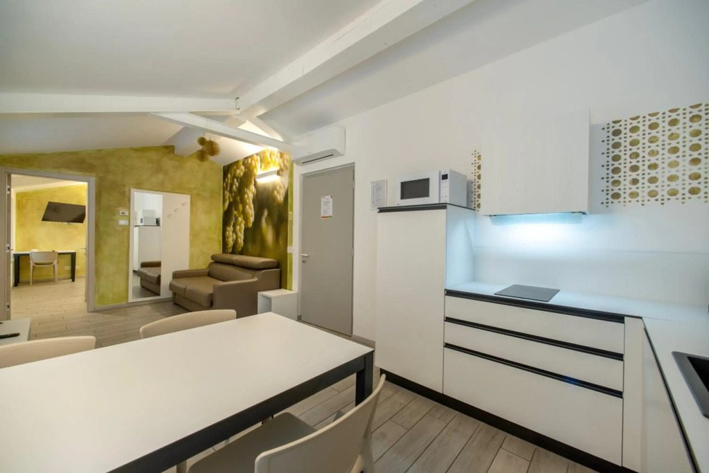 CityU - Grazioli 27 Trento Centro con parcheggio privato gratuito