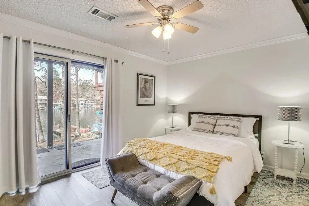 Lake Desoto Gem w/ Private Dock & Resort Perks