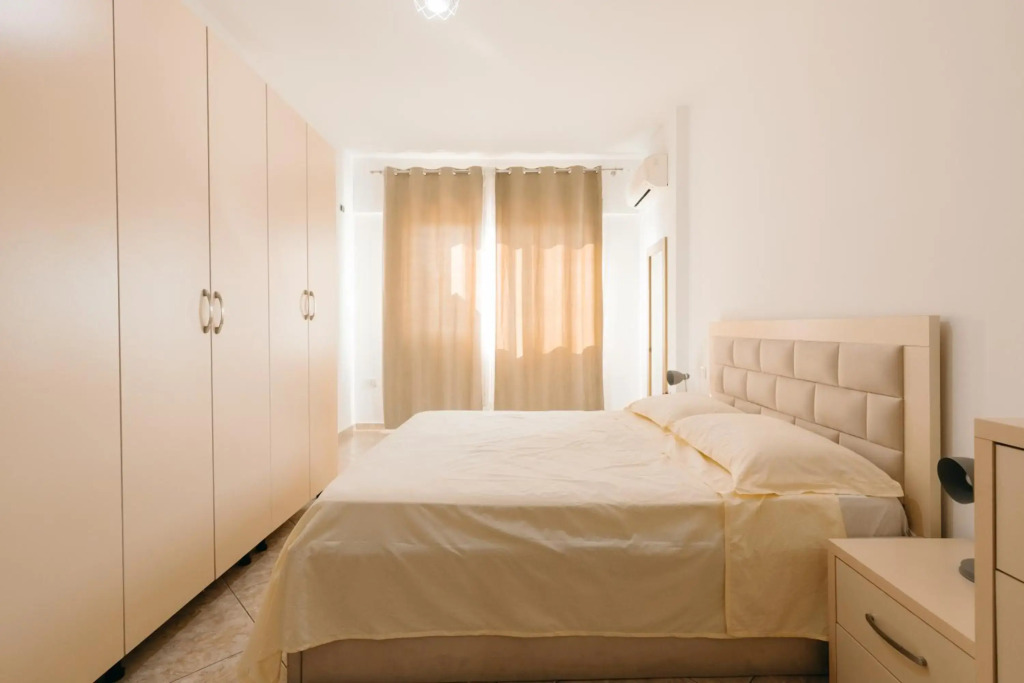 Rs place 1-bedroom apartment with free parking