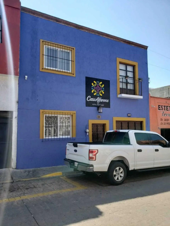 CASA ALFAREROS
