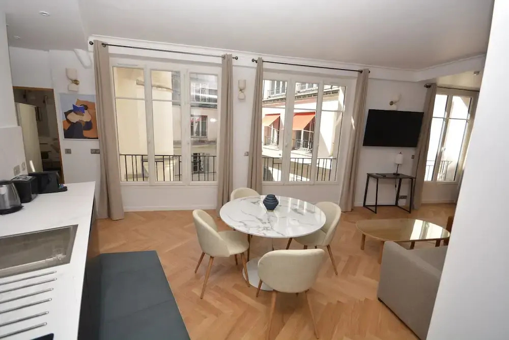 Reva Suites