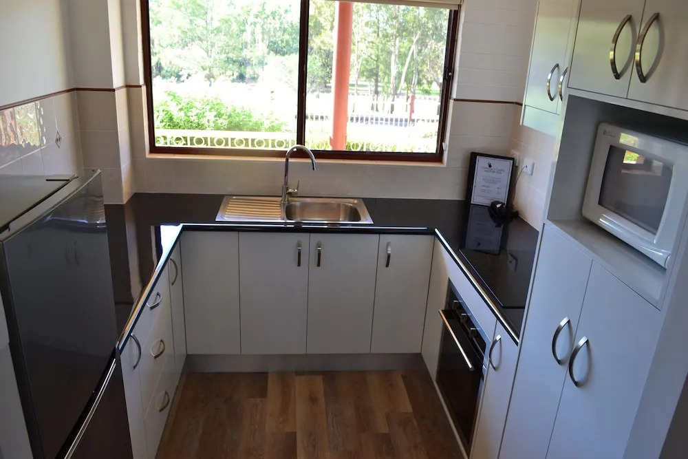 Cattlemans Country Motor Inn & Serviced Apartments