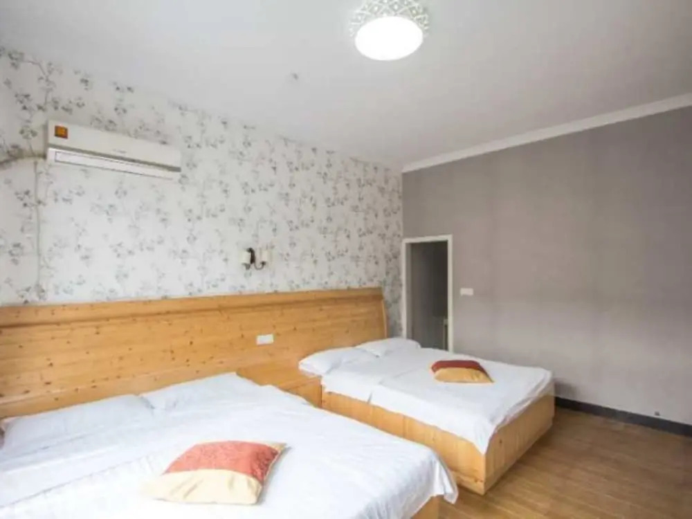 Ling Lv Hotel