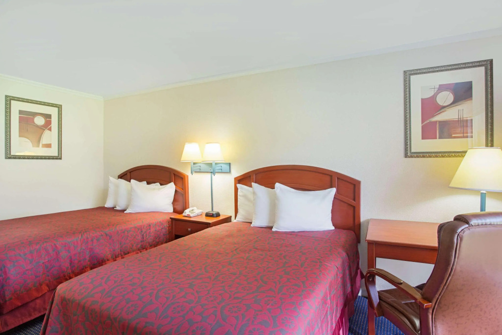 Days Inn Tallahassee-Government Center