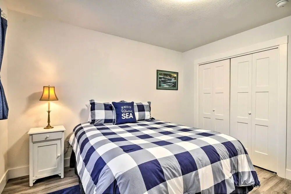 Modern Oregon House - 1/2 Mi From Rockaway Beach!
